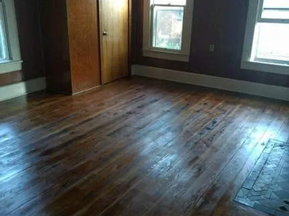 1105 Eastman St, Zanesville, OH 43701