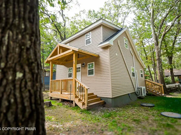 46 East Rd, Hawley, PA 18428