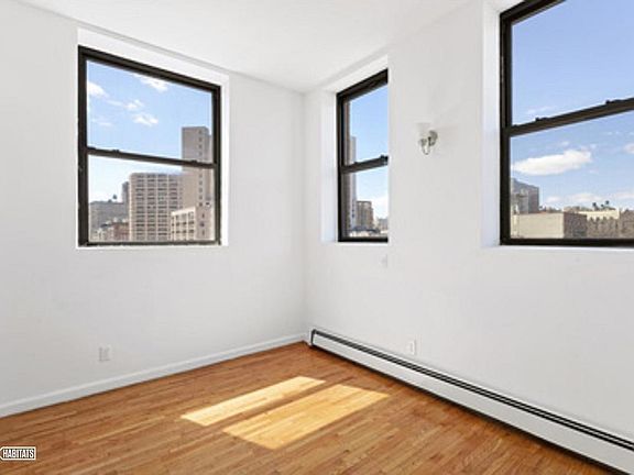 5th image of 297 W 112th St APT 6A