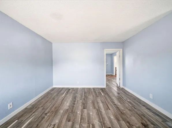 5534 Eskridge St APT 4, Houston, TX 77023