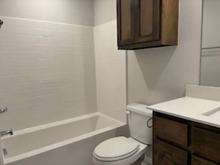 19501 Conway Dr — Photo 14