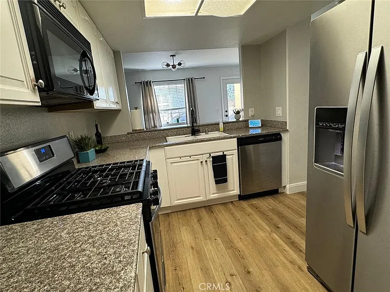 620 Wild Rose Ln — Photo 6