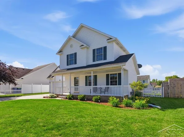 10175 Dove Dr, Freeland, MI 48623