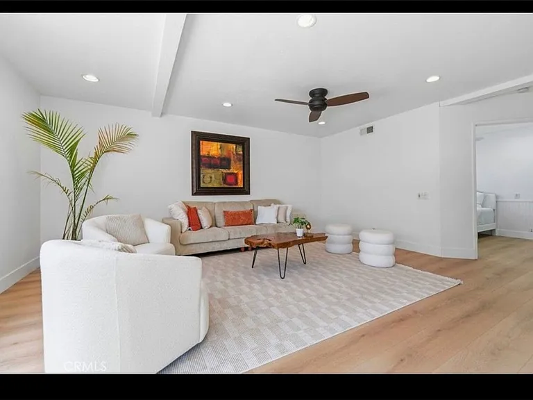 7 Boone — Photo 2
