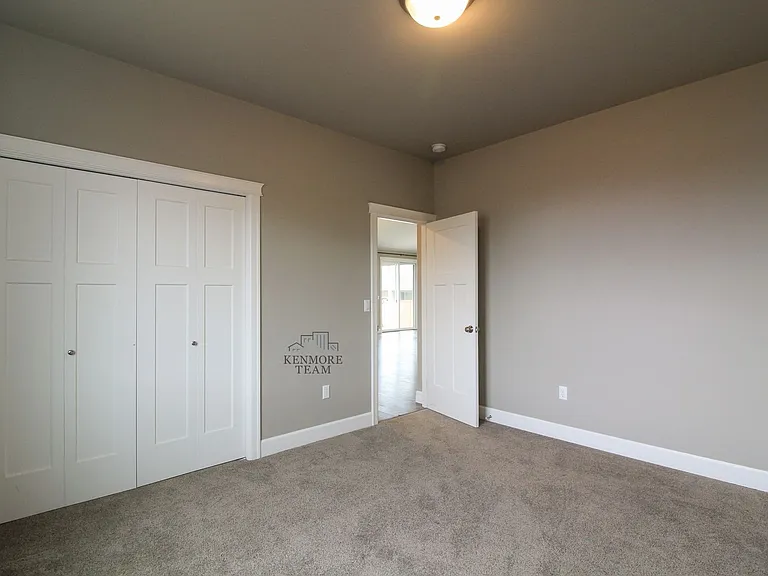 1711 S Dewberry Pl — Photo 8