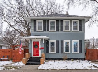 1018 Cherry St, Grand Forks, ND 58201