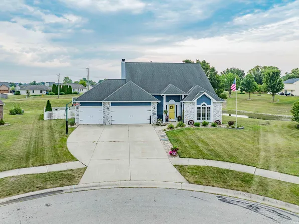 3509 Charger Ct, Fort Wayne, IN 46818