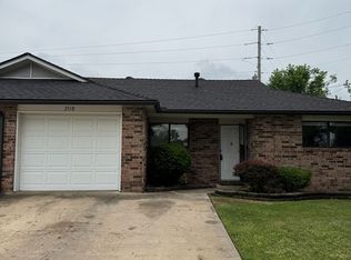 2518 W Dogwood St, Rogers, AR 72758