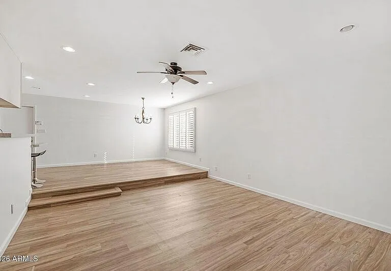 2137 E Apollo Ave — Photo 15