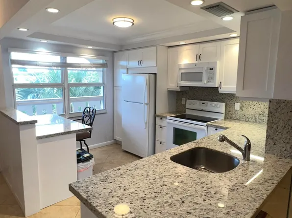 2202 Lucaya Bend #C4, Coconut Creek, FL 33066