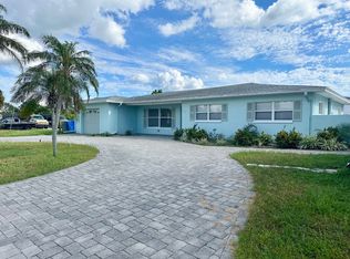 10237 Tarpon Dr, Treasure Island, FL 33706