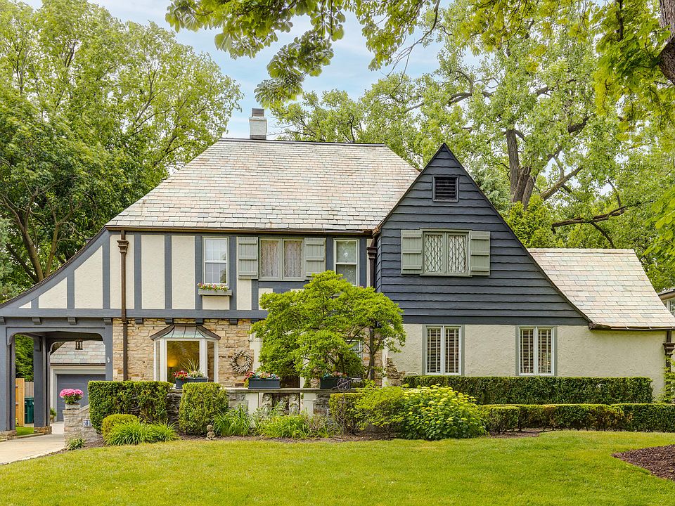 1st image of 715 Ashland Ave