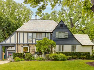 715 Ashland Ave, Wilmette, IL 60091