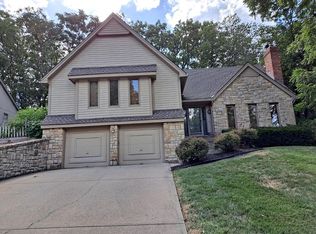 7926 Hallet St, Lenexa, KS 66215