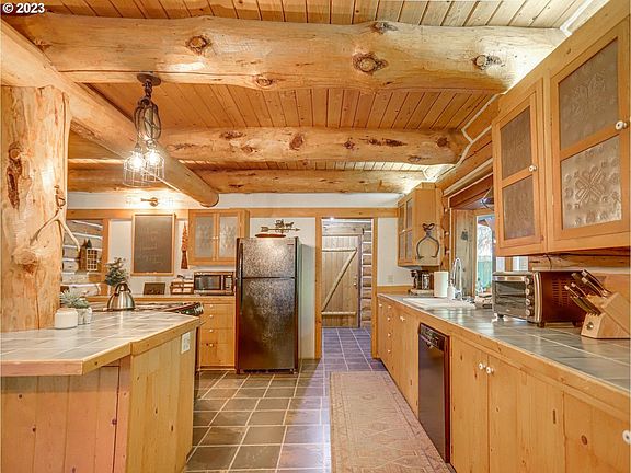 3rd image of 22041 E Pinewood Dr