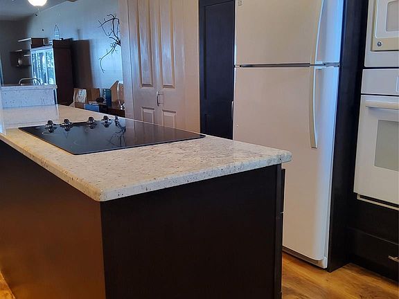 3rd image of 3114 59th Street #303