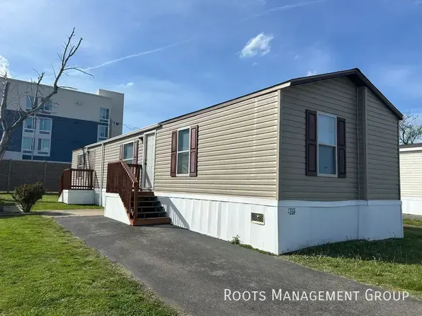 228 Riviera Courts Dr, Murray, KY
