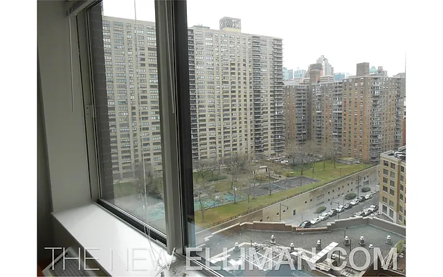 Rented by Douglas Elliman | media 6