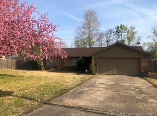 2718 Fredonia St, Muskogee, OK 74403