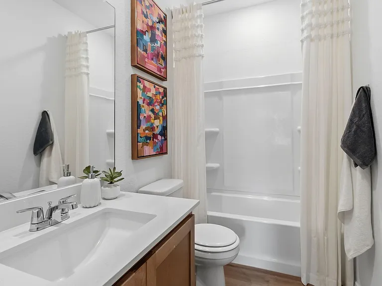 5203 Green St #1 — Photo 24