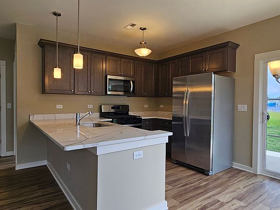 4th image of 150-180 Timber Ridge Ct