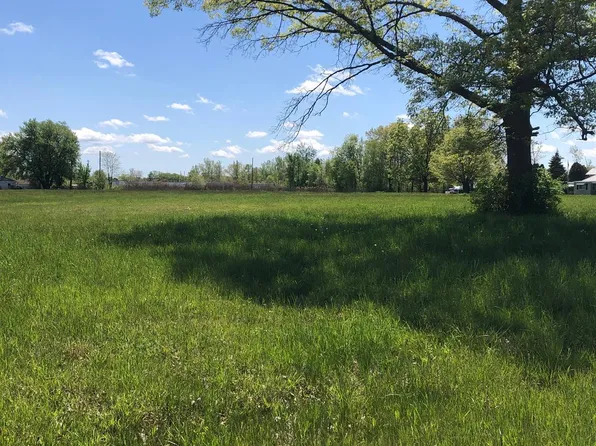 9999 24th St, Pt Huron, MI 48060