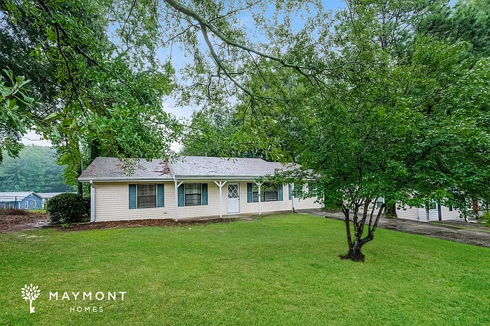 3193 Delhi Dr — Photo 1