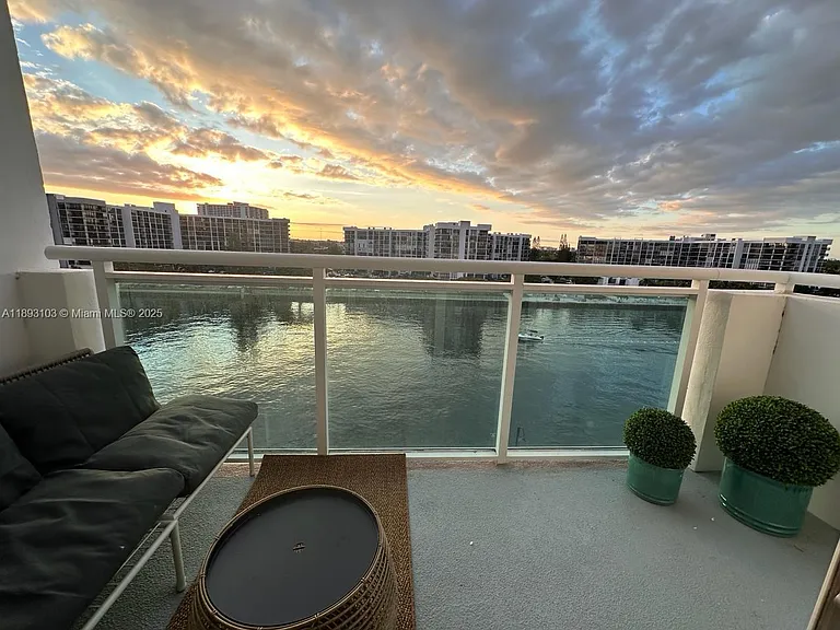 3000 S Ocean Dr #612 — Photo 15