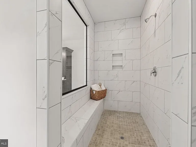 1823 Colt Ln — Photo 17