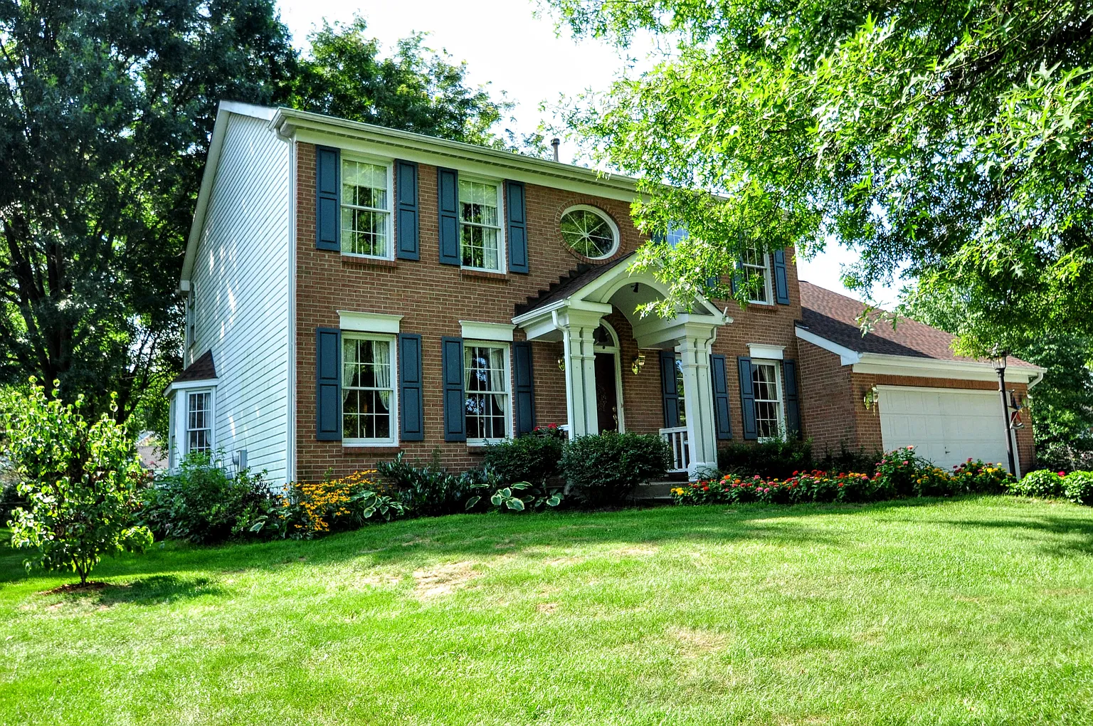 411 Swan Dr photo 1