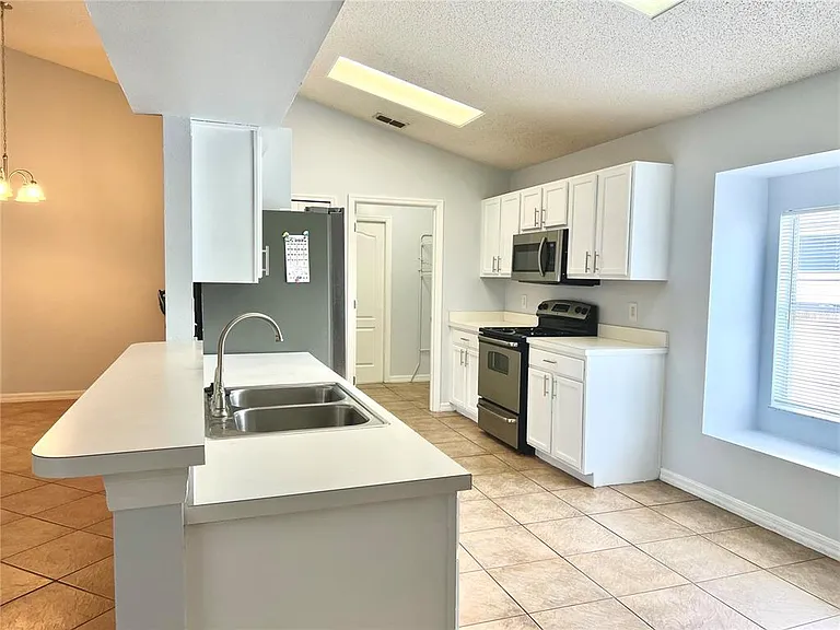 80 Pine Forest Pl — Photo 11