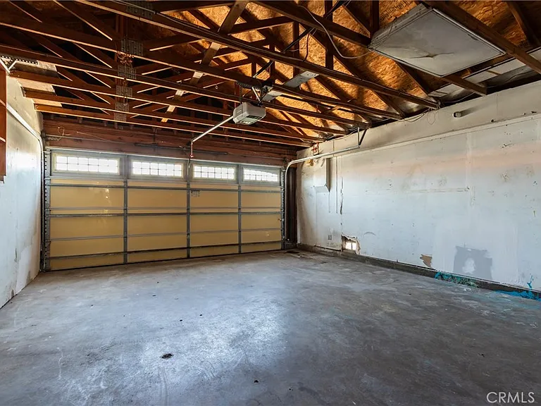 14845 Hibiscus Ave — Photo 31