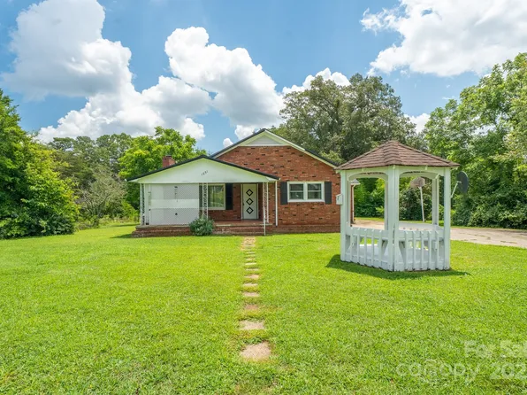 1851 Enon Rd, Valdese, NC 28690