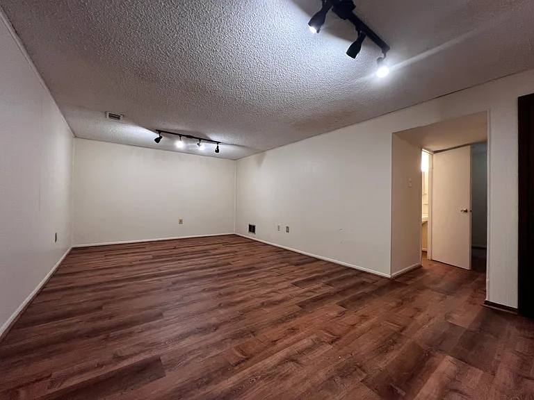 25 Marwood Ct — Photo 17