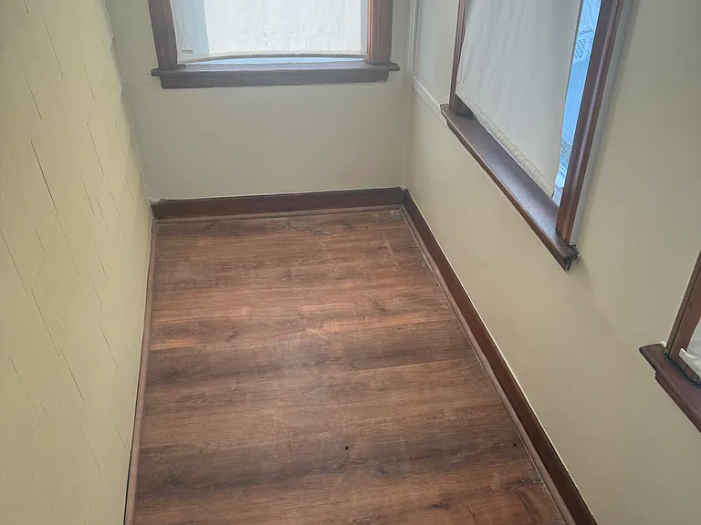 61 Kent St — Photo 8