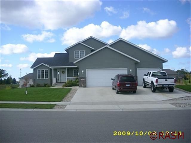 1st image of 217 Pebble Creek Dr