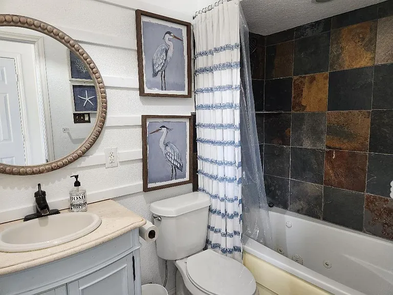 6922 Gentle Breeze Dr — Photo 13
