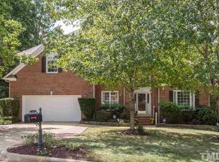 105 Gatestone Ct, Cary, NC 27518