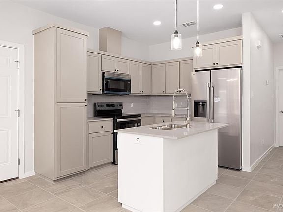 5th image of 2501 Hilltop Ave #1