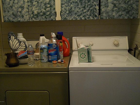 4th image of 312 S Casas Lindas Dr