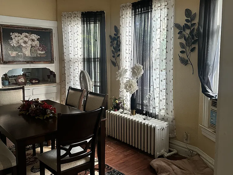 141 N Park Ave #2 — Photo 8