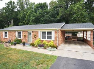 2428 Side Ln, Conover, NC 28613