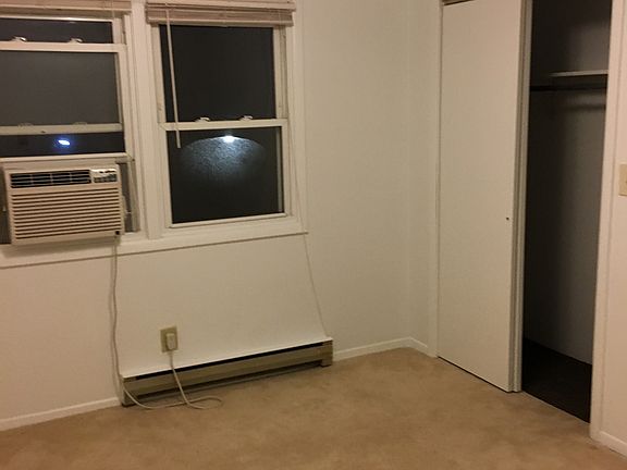 4th image of 3021 Heritage Dr APT 4