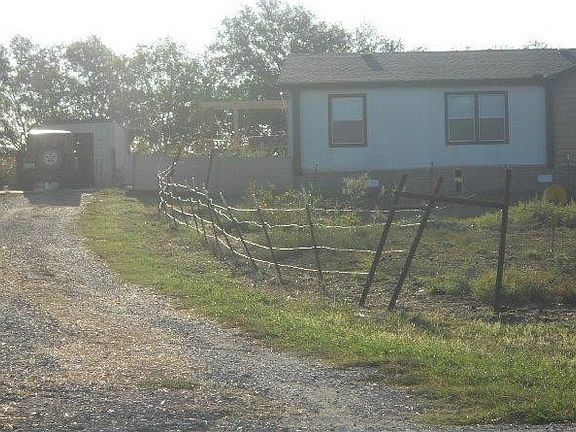 2nd image of 4061 Meadow Vista Cir