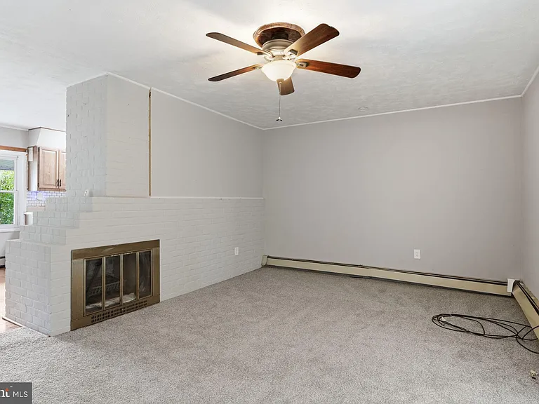 65 Orchard Ln — Photo 20