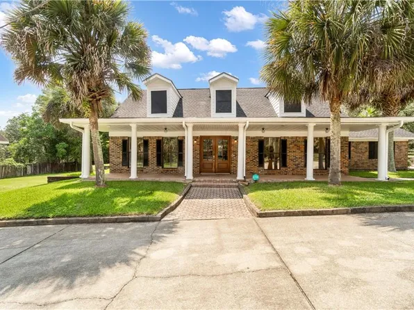 3372 Schillinger Rd S, Mobile, AL 36695