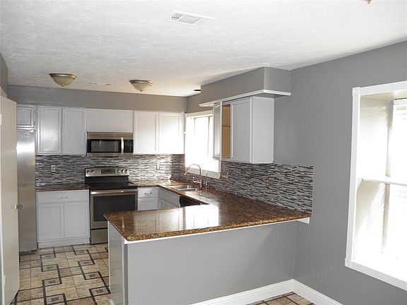 4th image of 10326 Limewood Ln