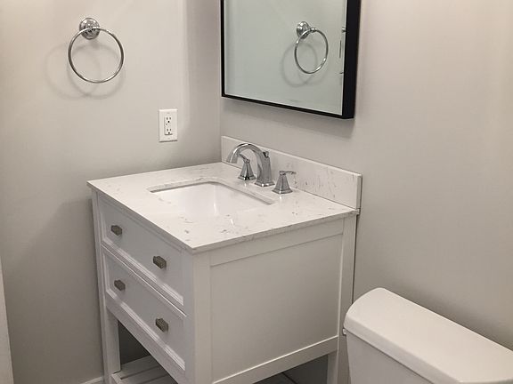 Guest bath 