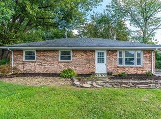 304 Paddock Dr, Versailles, KY 40383