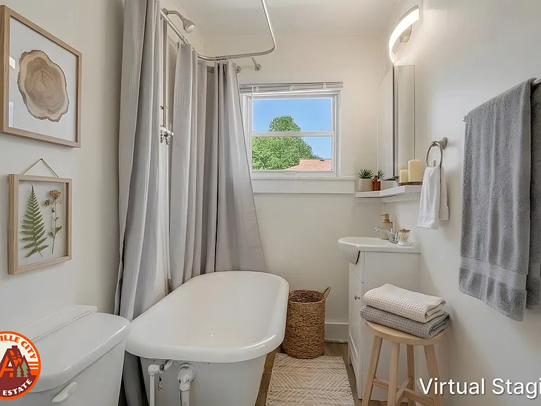 303 Dennis St — Photo 26